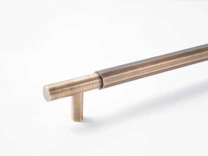 Dali Door Pull - Brushed Brass