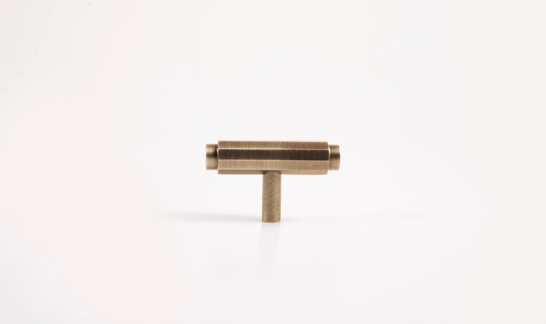 Dali T-pull - Brushed Brass