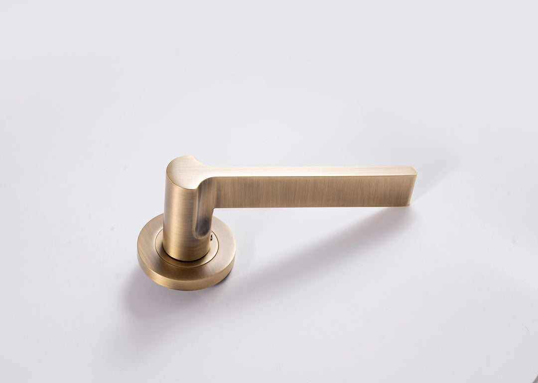 Ellis Lever Handle - Brushed Brass