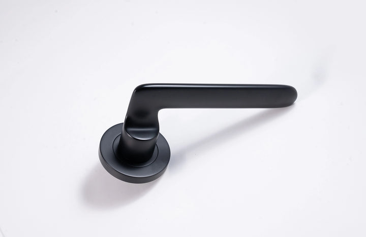 Emery Lever Handle - Matte Black