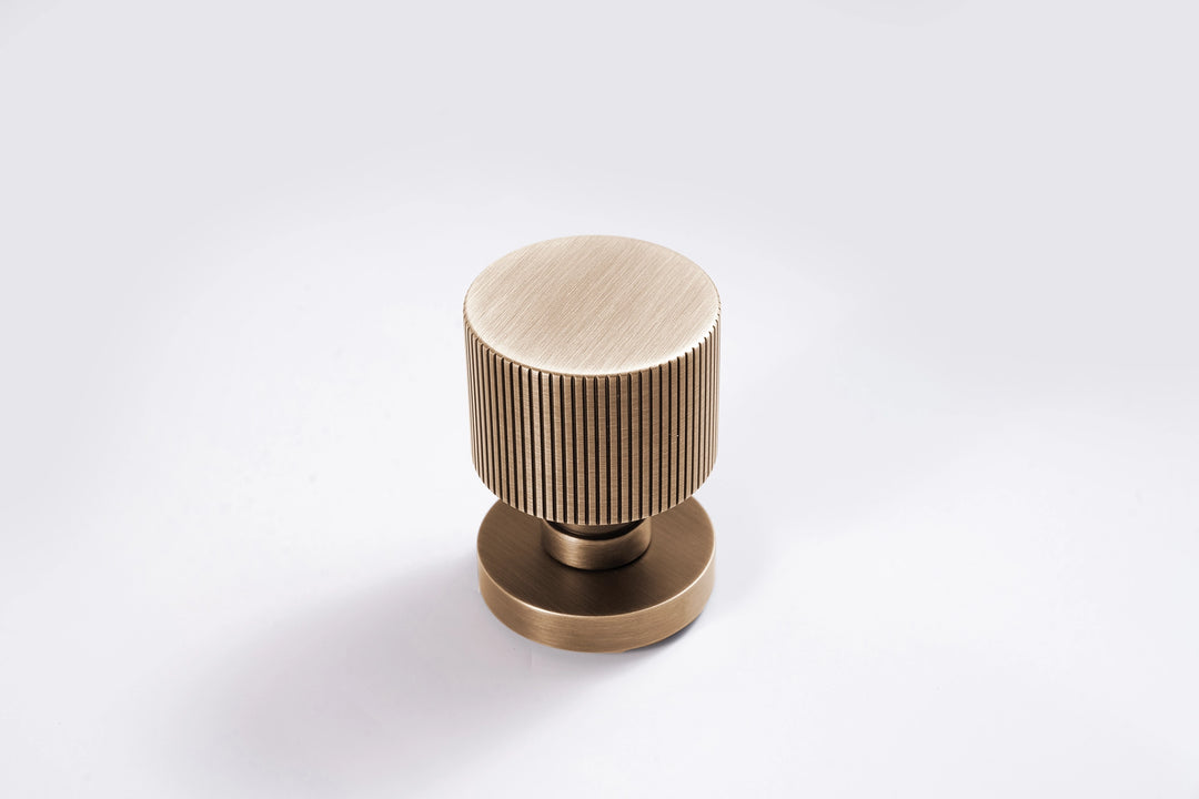 Kasuma Door Knob - Brushed Brass