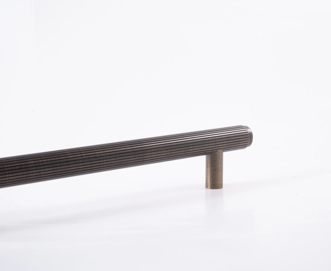 Rumi Architectural Hardware Australia | Kasuma Door Pull - Light Bronze