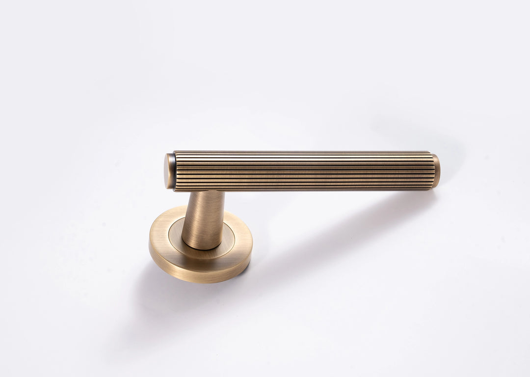 Kasuma Lever Handle - Brushed Brass