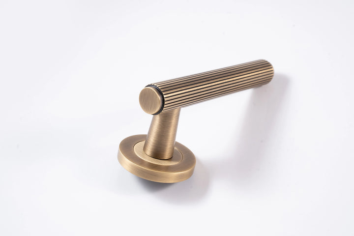 Kasuma Lever Handle - Brushed Brass