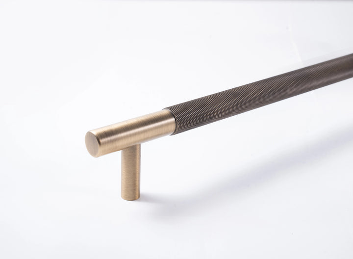 Max Door Pull - Brushed Brass