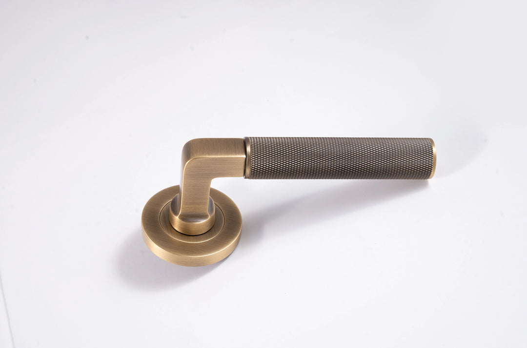 Max Lever Handle - Brushed Brass