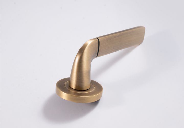 Rumi Lever Handle - Brushed Brass