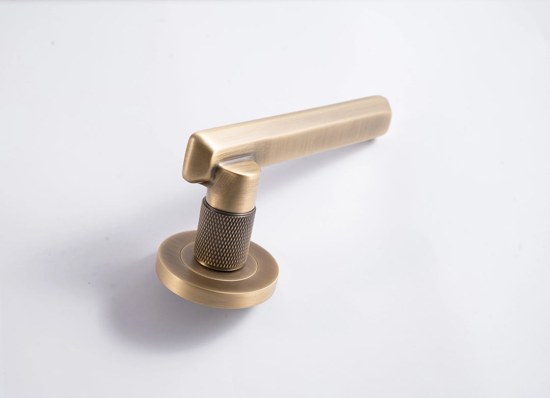 Winslow Lever Handle - Brushed Brass